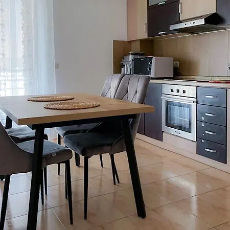 Apartmán Lena's Near Center Tirana