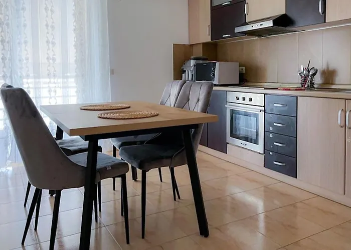 Apartmán Lena's Near Center Tirana